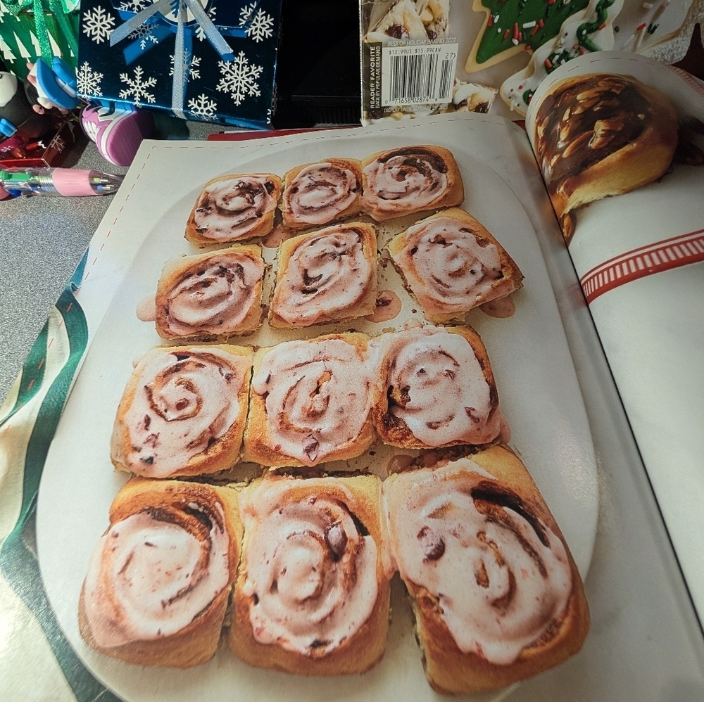 Food Network Holiday & Best of Holiday Baking Magazines - Picture 6 of 10